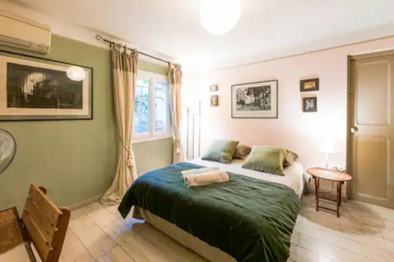 Appartement Complet Ou 2 Chambres De Charme En Centre-Ville Arles Exterior photo